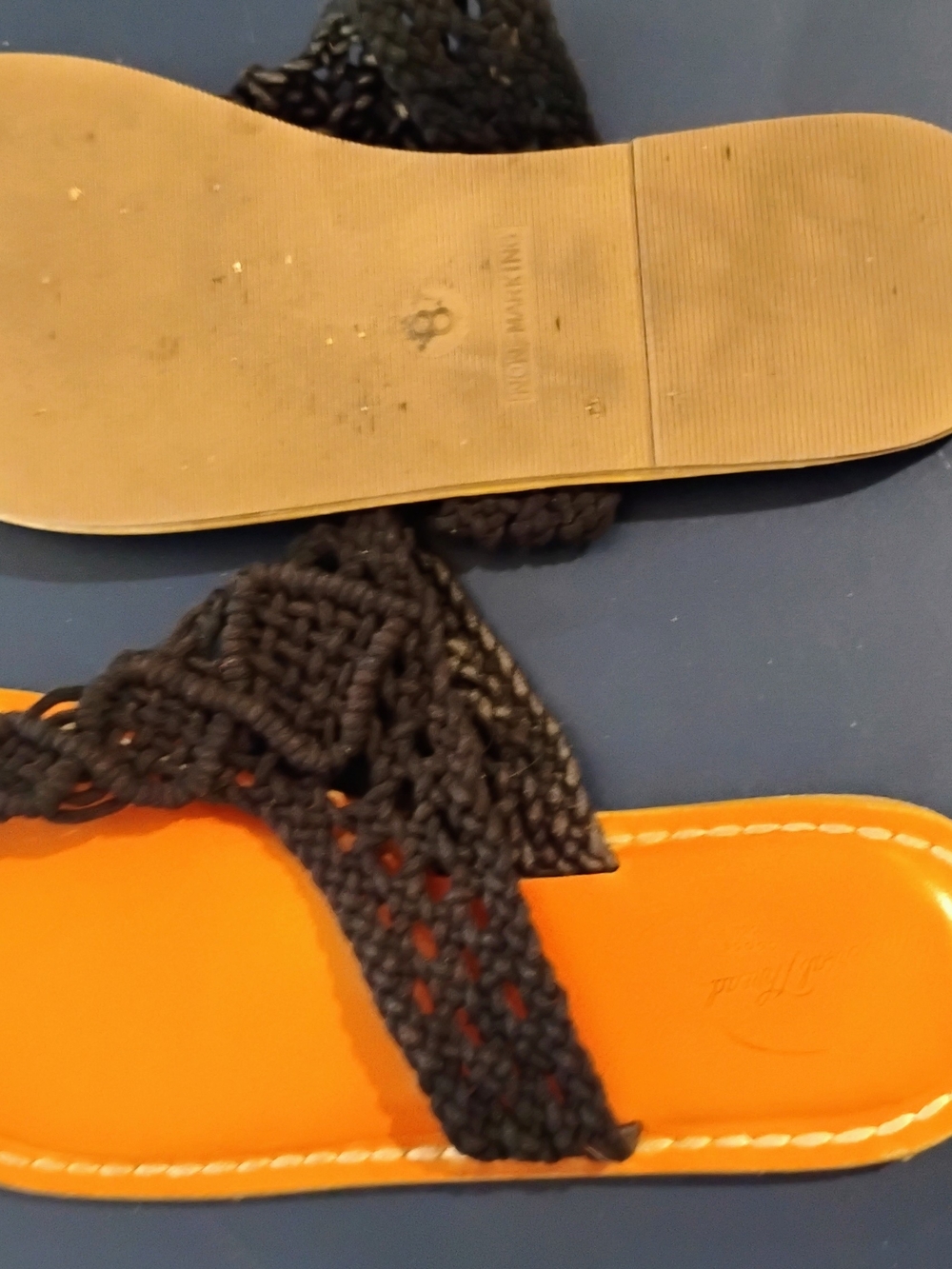 Universal Thread Orange Footbed Black Woven Strap Slide Sandals